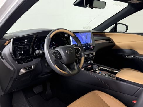 Used 2024 Lexus RX 350 Premium Plus w/ Convenience Package FWD image 4