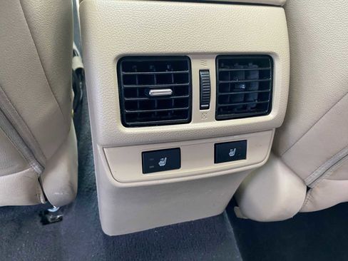 Used 2016 Subaru Legacy 2.5i Limited image 28