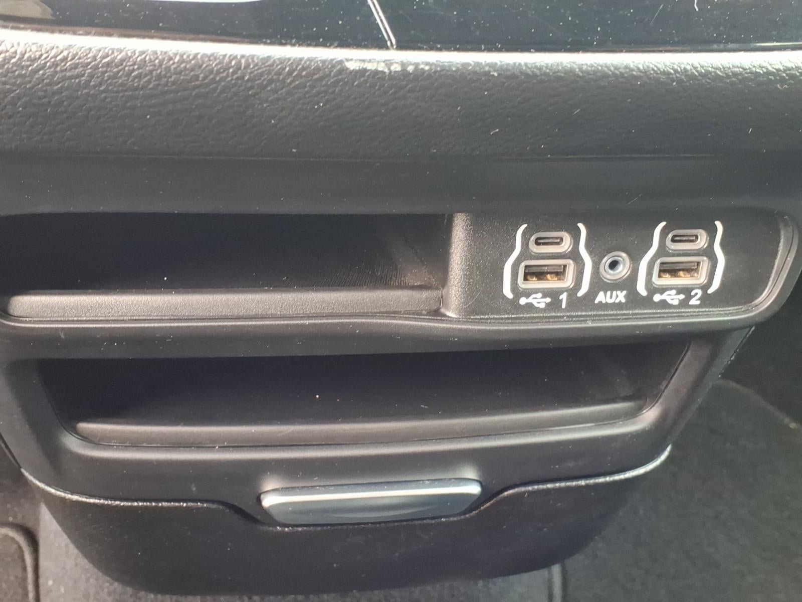 Used 2025 Chrysler Pacifica Select FWD image 20