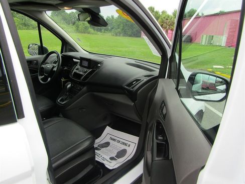 Used 2019 Ford Transit Connect XL FWD image 18