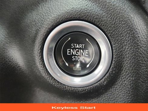 Used 2022 Chevrolet Silverado 2500 LT w/ Convenience Package image 34