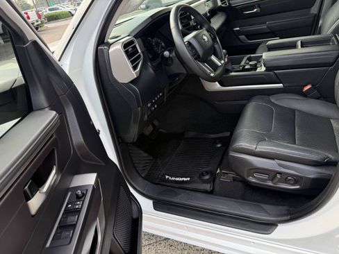 Used 2023 Toyota Tundra SR5 w/ SR5 Premium Package RWD image 10