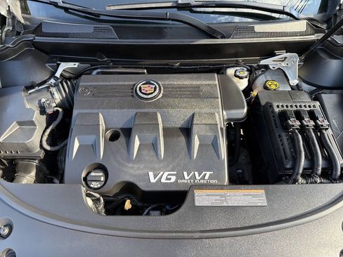 Used 2016 Cadillac SRX Luxury w/ Driver Awareness Package AWD/4WD image 14