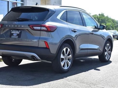 Used 2024 Ford Escape Platinum AWD/4WD image 16