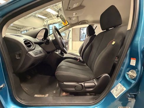 Used 2011 MAZDA MAZDA2 Touring FWD image 51
