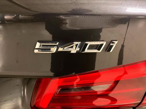 Used 2019 BMW 540i xDrive 540i xDrive w/ Premium Package image 9
