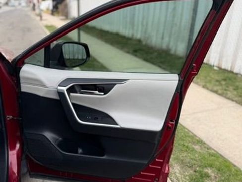 Used 2020 Toyota RAV4 Adventure w/ Convenience Package image 29