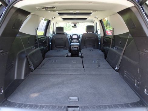 Used 2018 Chevrolet Traverse AWD LT w/ 2LT image 45