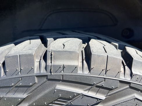 Used 2020 Jeep Wrangler Unlimited Sahara image 12