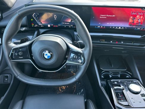 Used 2024 BMW 530i image 16