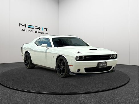 Used 2015 Dodge Challenger R/T Scat Pack w/ Leather Interior Group RWD image 1