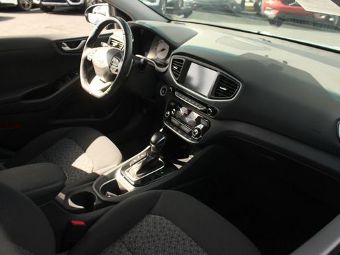 Used 2018 Hyundai Ioniq Plug-In Hybrid FWD image 20