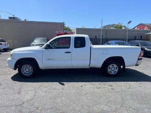 Used 2005 Toyota Tacoma 2WD Access Cab image 6