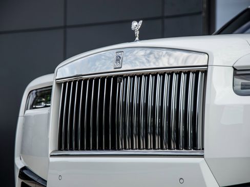 New 2026 Rolls-Royce Cullinan image 17