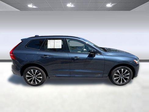 Used 2024 Volvo XC60 B5 Plus w/ Protection Package Premier AWD/4WD image 8