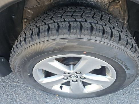 Used 2015 Toyota RAV4 XLE AWD/4WD image 21