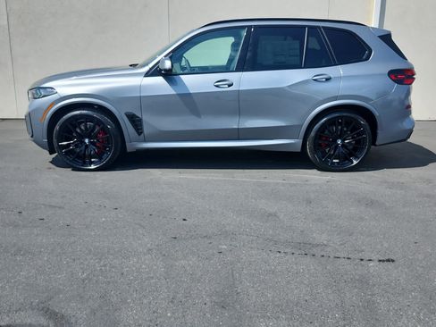 New 2026 BMW X5 xDrive40i w/ M Sport Package AWD/4WD image 4