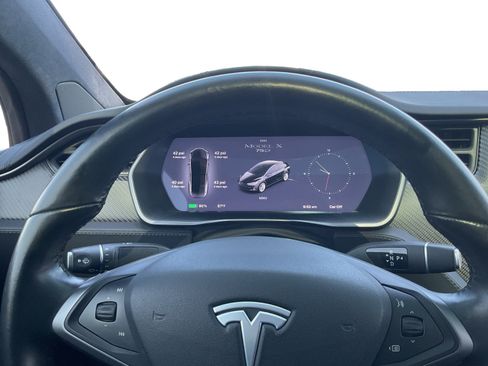 Used 2018 Tesla Model X 75D AWD/4WD image 11