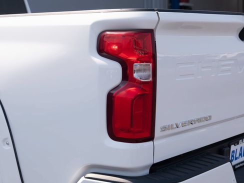 Used 2024 Chevrolet Silverado 3500 High Country w/ Technology Package AWD/4WD image 30