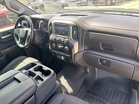 Used 2021 Chevrolet Silverado 1500 RST w/ Z71 Off-Road Package AWD/4WD image 17