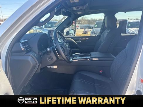 Used 2023 Lexus LX 600 4WD w/ Accessory Package (Z1) image 11