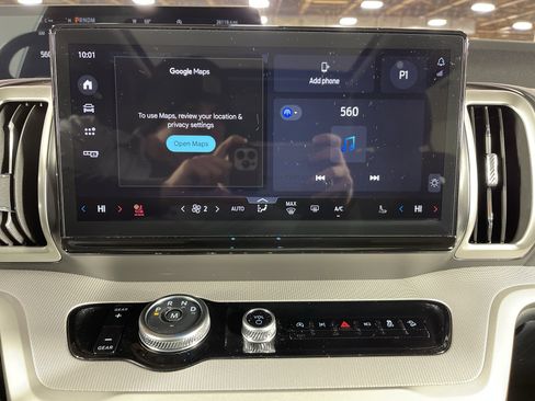 Used 2025 Ford Expedition Active image 24