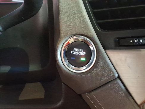 Used 2019 GMC Yukon XL Denali image 25