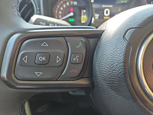 Used 2024 Jeep Wrangler Unlimited Rubicon 4xe image 25