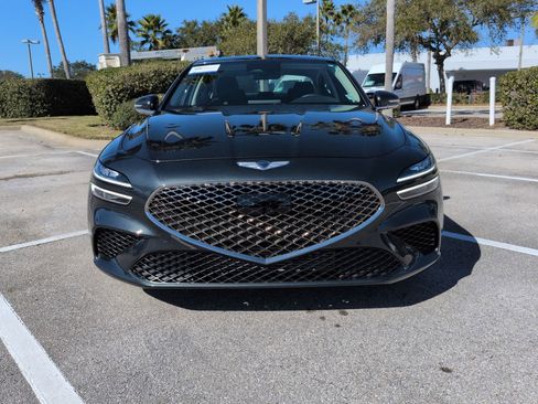 Used 2023 Genesis G70 2.0T image 9