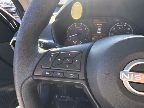 Used 2024 Nissan Altima 2.5 S image 25