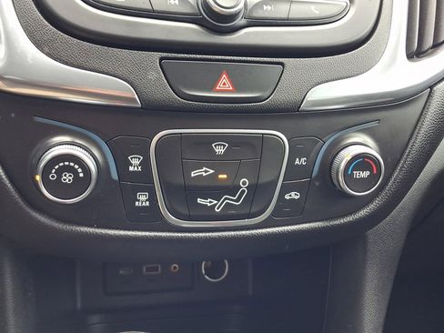 Used 2020 Chevrolet Equinox LT AWD/4WD image 17