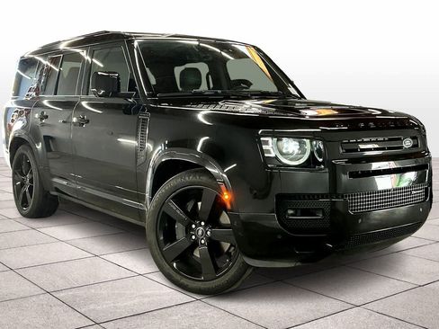 Used 2023 Land Rover Defender 130 X-Dynamic SE image 2