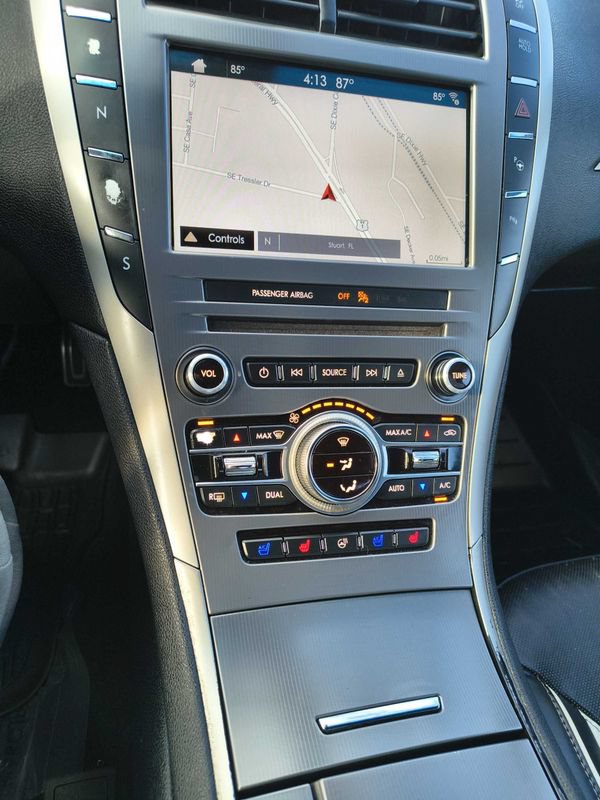 Used 2017 Lincoln MKZ Reserve w/ Luxury Package AWD/4WD image 13