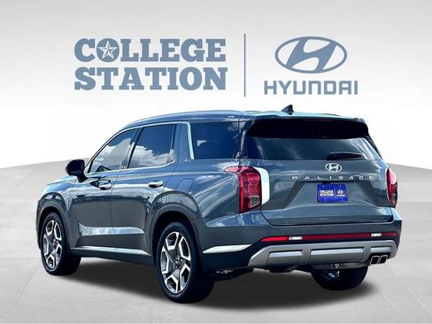 Used 2024 Hyundai Palisade Limited FWD image 8