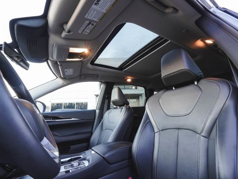 Used 2025 INFINITI QX60 Pure w/ Cargo Package image 28