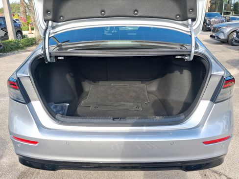 Used 2024 Honda Accord EX-L image 5