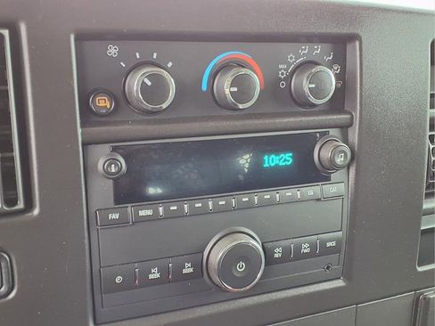 Used 2024 GMC Savana 2500 w/ Driver Convenience Package RWD image 10
