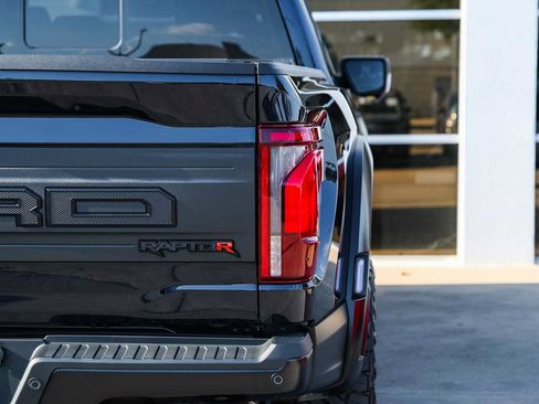 Used 2024 Ford F150 Raptor w/ Equipment Group 803A Raptor R AWD/4WD image 15