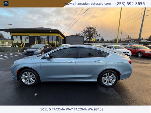 Used 2015 Chrysler 200 Limited w/ Convenience Group image 9