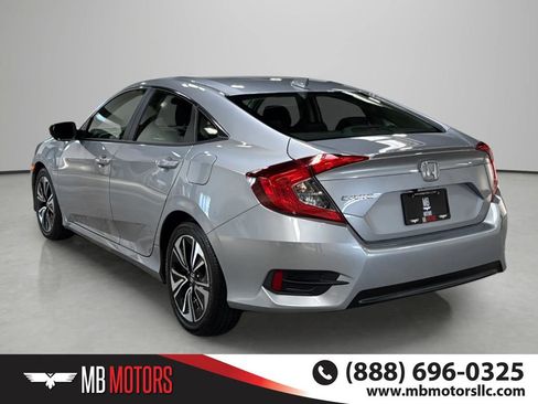 Used 2018 Honda Civic EX-T image 6