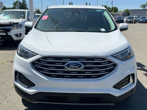 Used 2022 Ford Edge SEL image 2