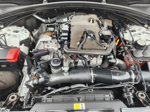 Certified 2021 Land Rover Range Rover Velar S image 35