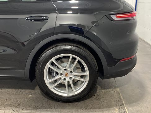 New 2026 Porsche Cayenne image 35