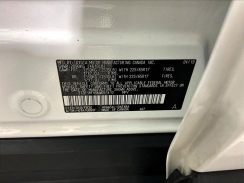 Used 2019 Toyota RAV4 LE w/ All Weather Liner Package AWD/4WD image 19