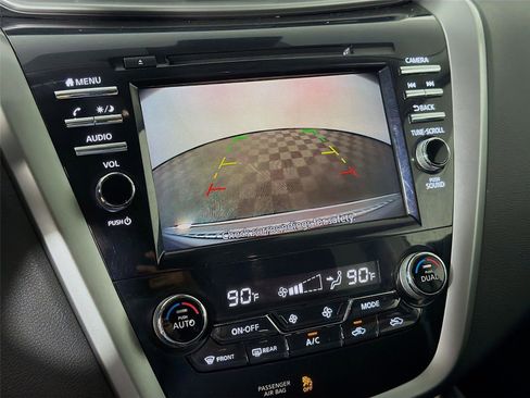 Used 2022 Nissan Murano S AWD/4WD image 15