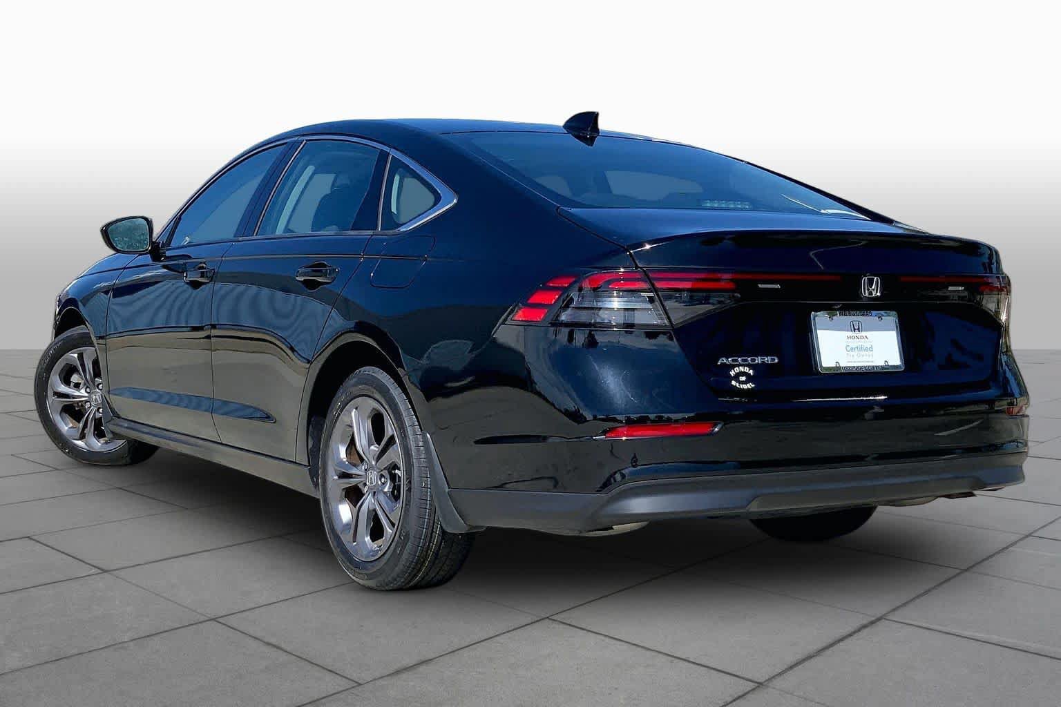 Used 2023 Honda Accord EX image 12