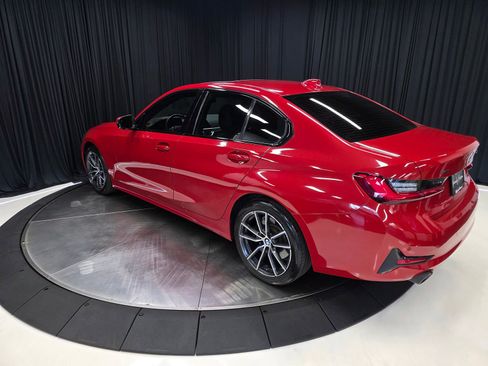 Used 2019 BMW 330i xDrive Sedan AWD/4WD image 11
