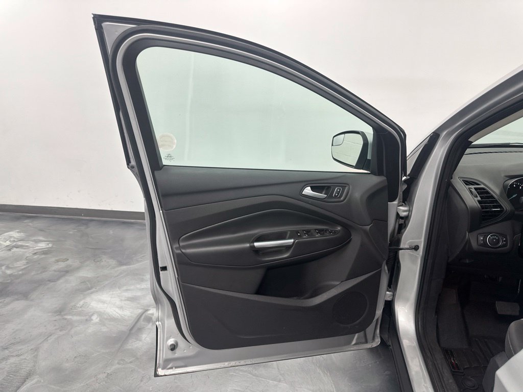 Used 2018 Ford Escape SE AWD/4WD image 12