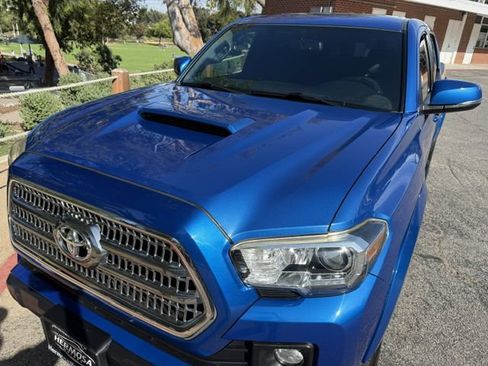 Used 2016 Toyota Tacoma 4x4 Double Cab image 12