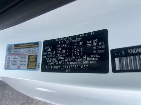 Used 2026 Kia Carnival LXS FWD image 28